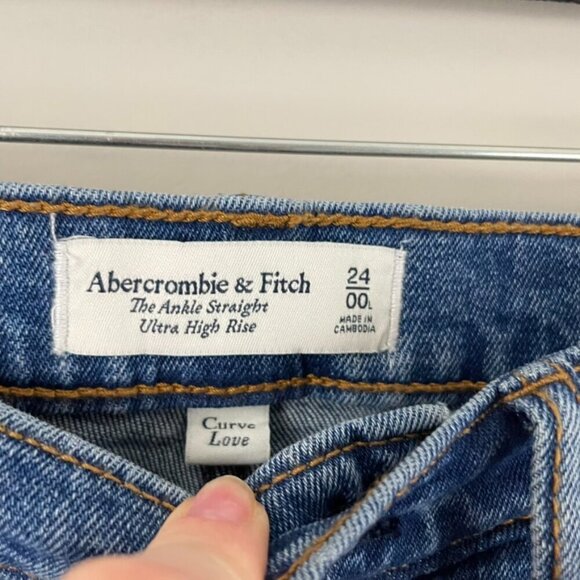 Abercrombie & Fitch Ultra High Rise The Ankle Straight Jeans Size 24 Long - Picture 3 of 6